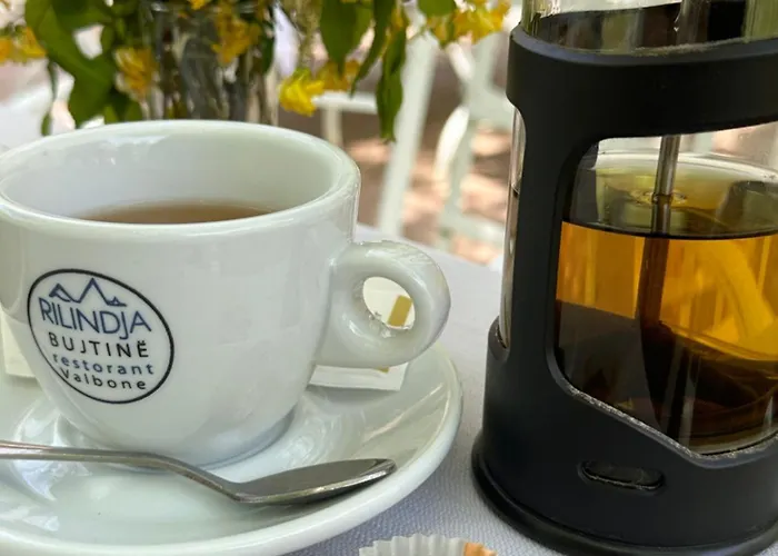 Rilindja 住宿加早餐酒店 瓦勒博内